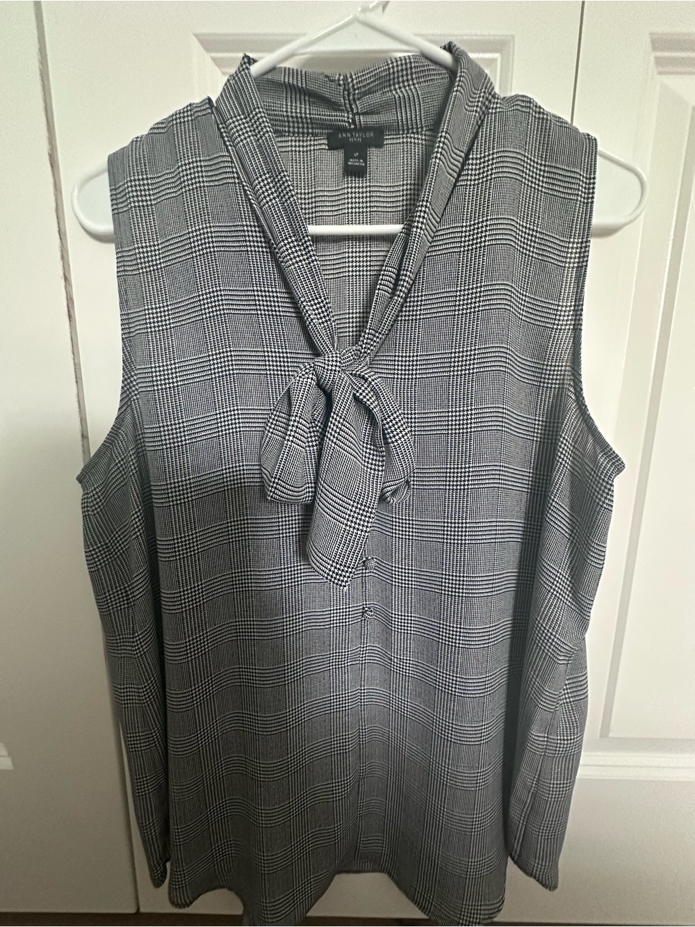 Ann Taylor Gray Plaid Sleeveless Tie-Neck Blouse